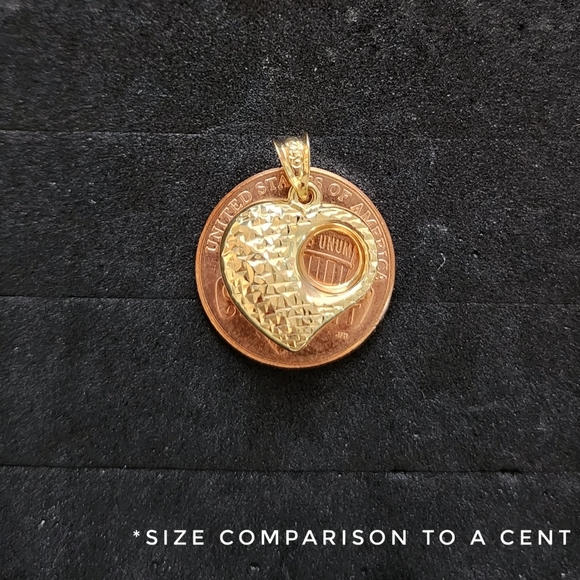 18K Real Saudi Gold Monaca Style Pendant - Picture 3 of 4